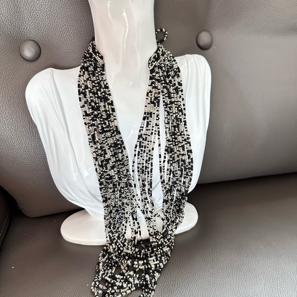 Seed Bead ‘non metal’ Costume Necklace Statement Jewelry Black and White 5385 B - Picture 8 of 10